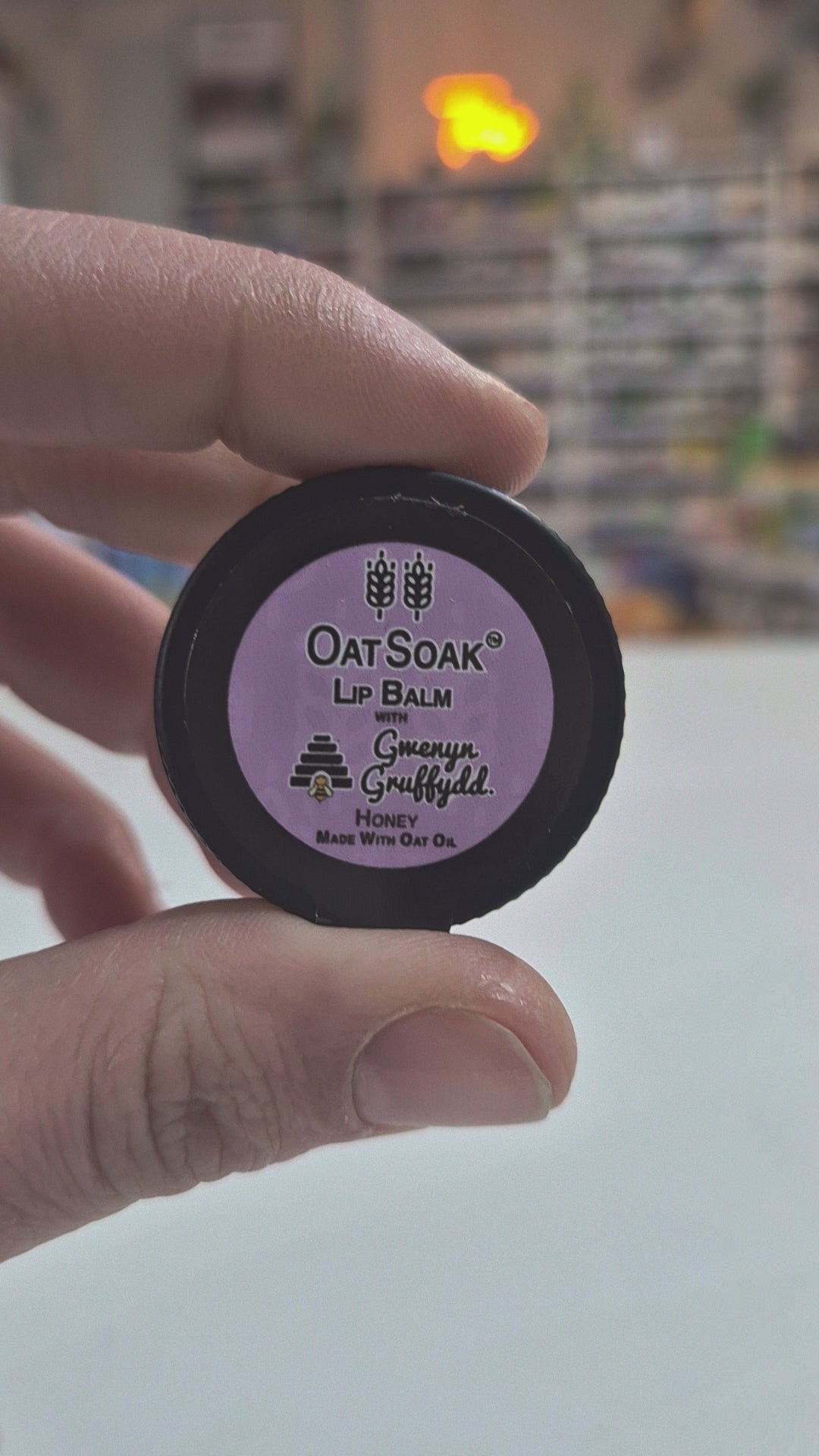 Oatsoak lip balm